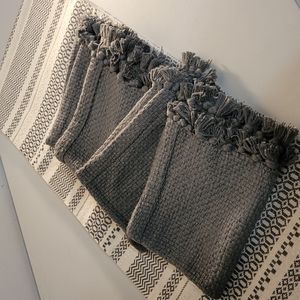 Table Runner With Cloth Placemats